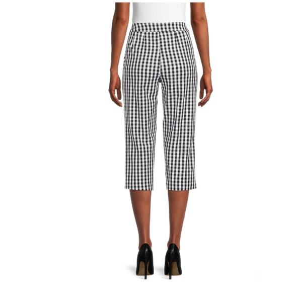 NWT Time and Tru Women Four-Way Stretch Mid-Rise Button Fly Capris Size 14 Black - Picture 3 of 7